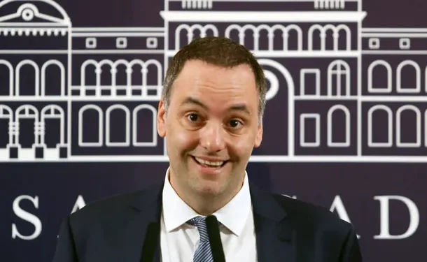 Scioli se queda «ad honorem» en el Gabinete.