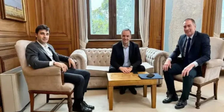 Encuentro en Chubut: Santilli y Torres hablaron de incendios.