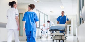 Salud: El Gobierno suspendió a tres empresas de medicina prepaga.