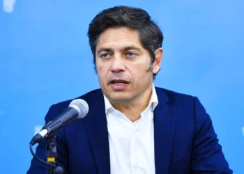 “Plata robada y timba”: La dura acusación de Kicillof a Milei.