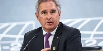 Millones a EEUU: Diputados interpelan al Canciller.