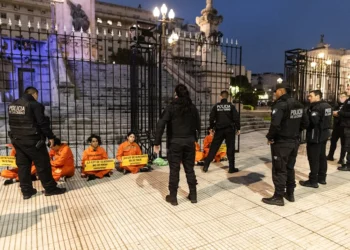 La Izquierda Ataca: El plan económico es un fraude