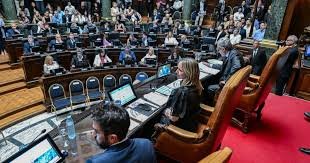 Bloqueo total al PRO en la Legislatura porteña: LLA y el peronismo impiden la sesión para ampliar el Presupuesto.
