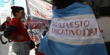 Protestas de cinco días entre docentes universitarios por la Ley de Financiamiento