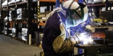 Expectativas moderadas en el sector industrial: solo el 15,5% anticipa un incremento en la producción