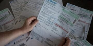 El Gobierno implementa aumentos en las tarifas de luz y amplía bonificaciones para el consumo de gas