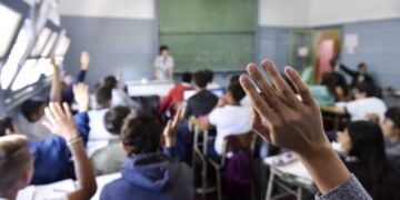 La necesidad de una mejora sostenida en la formación docente inicial