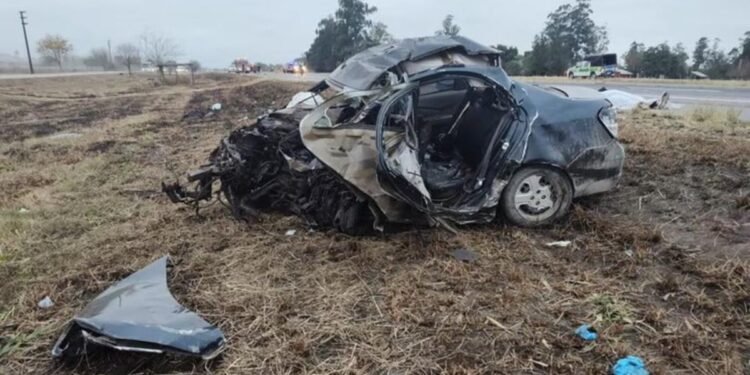 Tragedia en Tucumán: cuatro miembros de una familia fallecen en un choque
