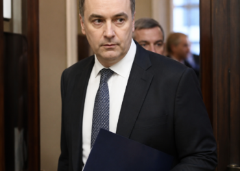 El Gobierno busca evitar que el caso Adorni frene la reforma electoral y acelera diálogos con las provincias