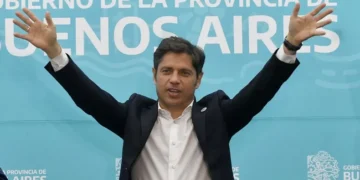 Axel Kicillof refuerza su estrategia federal: visita Corrientes y se prepara para Mendoza