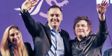 Manuel Adorni se aleja de YPF tras su renuncia como Jefe de Gabinete