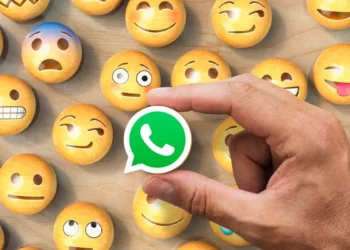 Significado y uso del emoji del 100 en WhatsApp