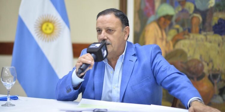 Avances en busca de tregua en el peronismo: el gobernador de La Rioja organiza un acto e invita a Kicillof y Máximo Kirchner