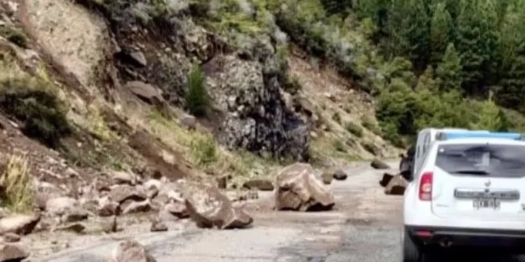 Corte total en la ruta 40: el paso por los Siete Lagos está interrumpido durante las vacaciones de invierno