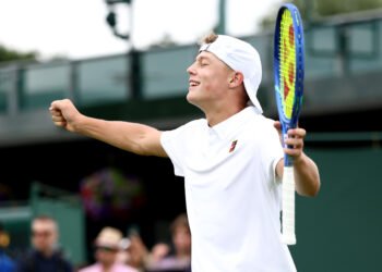 Cruz Hewitt, hijo de un ex número 1, logra su primer triunfo en el circuito ATP a los 17 años