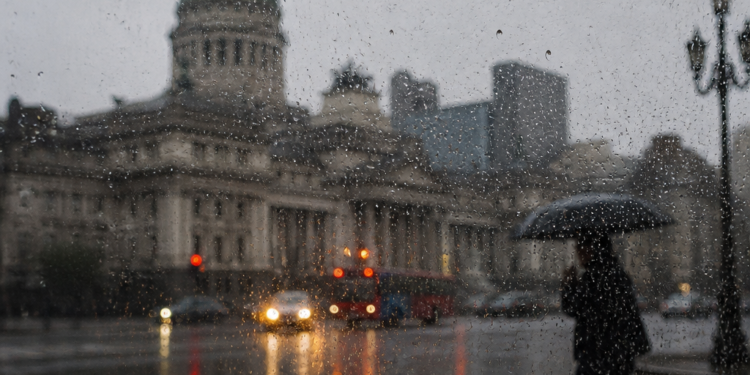 Alerta amarilla por lluvias, nevadas y vientos en varias provincias