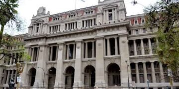 La Corte Suprema aprobó su presupuesto para 2027 y advirtió que los límites fijados por Economía no alcanzan