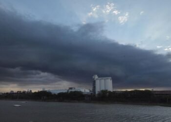 Alerta naranja y amarilla por tormentas, vientos y frío extremo para este jueves 6 de agosto: provincias afectadas