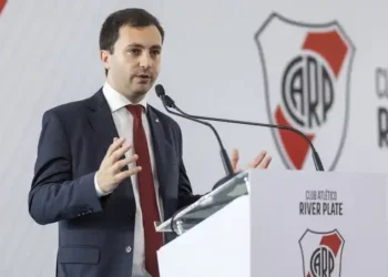 Stefano Di Carlo critica los arbitrajes y la AFA: “La dignidad de River no se negocia”