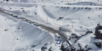 Cierre prolongado del Paso Cristo Redentor a un mes de su suspensión por nevadas intensas