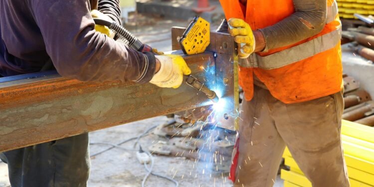 Salarios y paritarias: qué sectores le ganaron a la inflación y cuáles perdieron poder adquisitivo