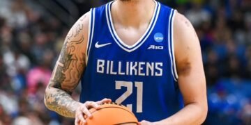 Robbie Ávila: el inesperado pivote que desafía los estándares de la NBA