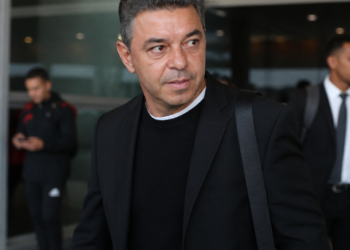 Gallardo viaja a Ecuador y ya se habla de un campeonato: “Tranquilos, la idea es construir un equipo que identifique al pueblo”