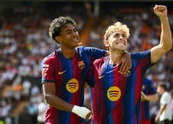 Barcelona se impone 5-0 a Valencia y continúa con su camino perfecto en la liga