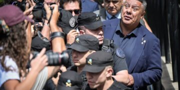La Justicia postergó la citación de Chiqui Tapia en la causa contra Maduro