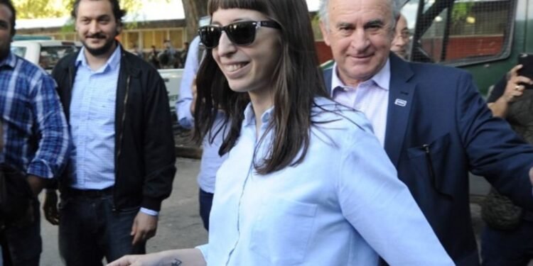 Los más de US$5 millones de Florencia Kirchner quedaron disponibles para un eventual decomiso judicial
