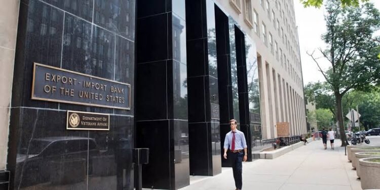 Argentina y Estados Unidos acuerdan financiamiento por hasta US$7.000 millones para sectores estratégicos