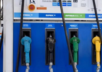 Las ventas de combustibles cayeron 2,19% en agosto y acumularon siete meses de bajas