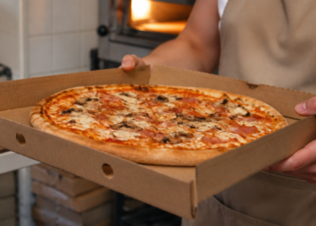 Función de los agujeros en las cajas de pizza