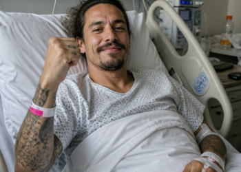 Daniel Osvaldo festeja desde el hospital el pase de Boca Juniors a la final de la Copa Sudamericana