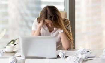 La incertidumbre económica tocó su nivel más alto del año y crece la preocupación por la situación del país