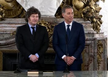 Aumenta la inquietud en el Senado por la ausencia de Santilli para presentar su informe