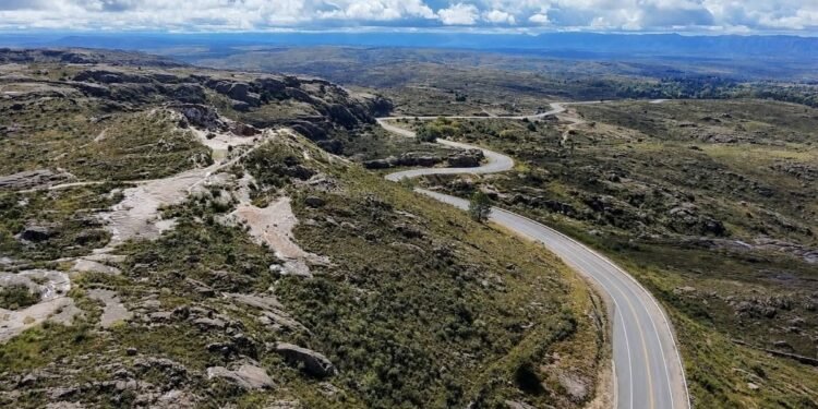 El Camino de Los Gigantes: la nueva ruta que atraviesa las Sierras Grandes de Córdoba