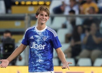 Nico Paz comparte su emoción por la foto del hijo de Messi con la camiseta del Como