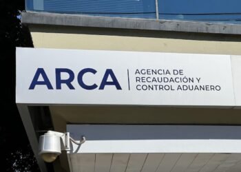 Progreso en la Reglamentación del Impuesto a las Ganancias Simplificado: ARCA avanza, pero aún faltan normas cruciales para el uso del ‘dólar colchón’