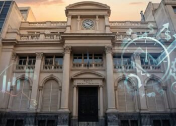 Riesgo país supera los 600 puntos: análisis del Banco Central que influirá en el mercado en octubre